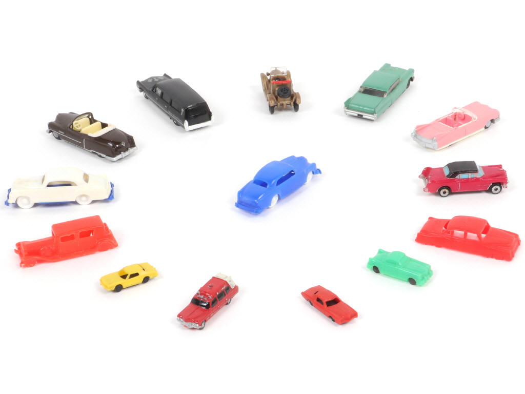 Lot 70 - DIVERS (14)