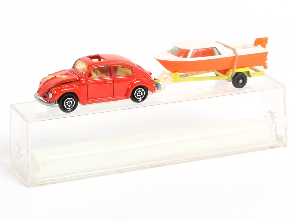 Lot 56 - MAJORETTE (FRANCE) (1)