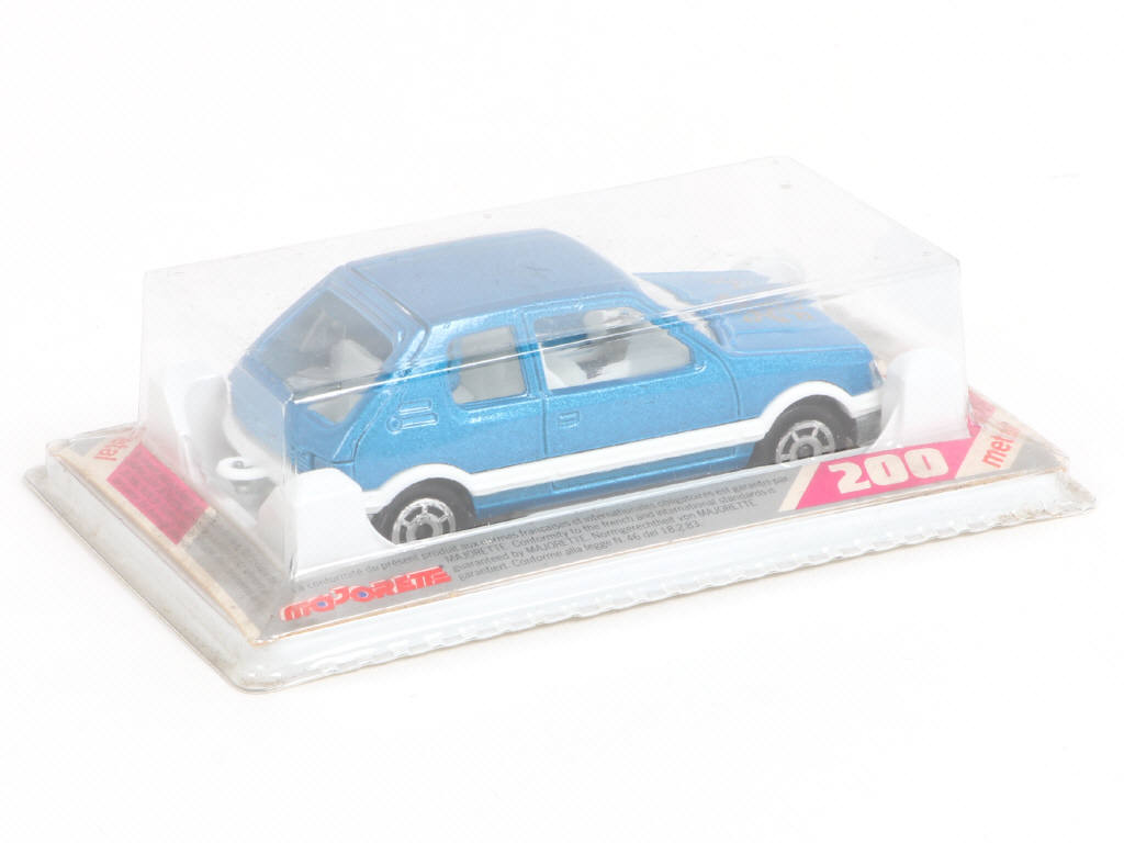 Lot 89 - MAJORETTE (FRANCE) (1)