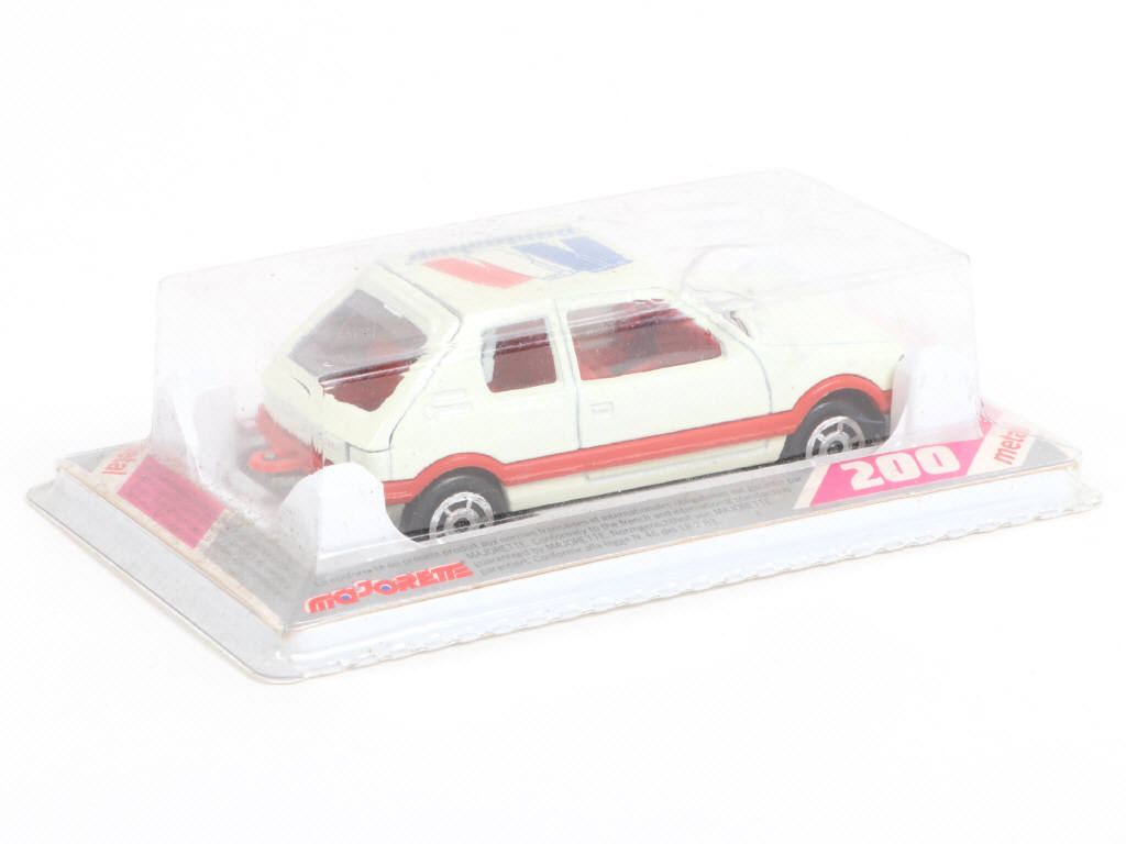 Lot 92 - MAJORETTE (FRANCE) (1)