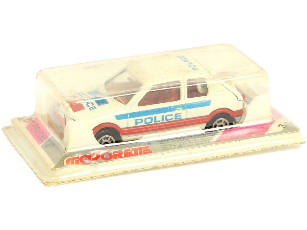 Lot 94 - MAJORETTE (FRANCE) (1)