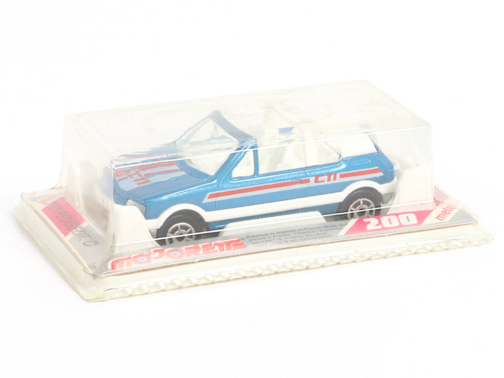 Lot 101 - MAJORETTE (FRANCE) (1)