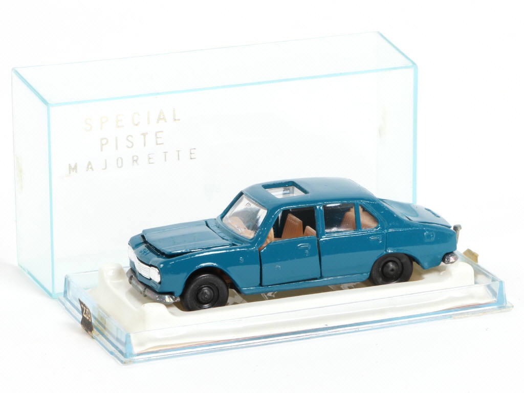 Lot 111 - MAJORETTE (FRANCE) (1)