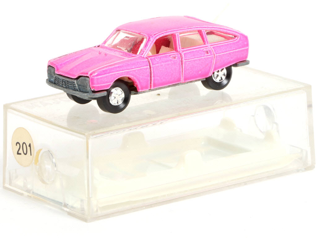 Lot 126 - MAJORETTE (FRANCE) (1)