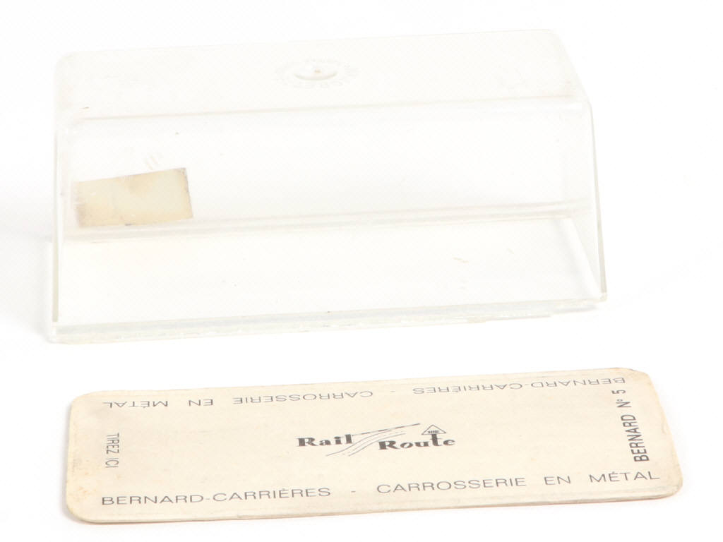 Lot 135 - MAJORETTE (FRANCE) (1)