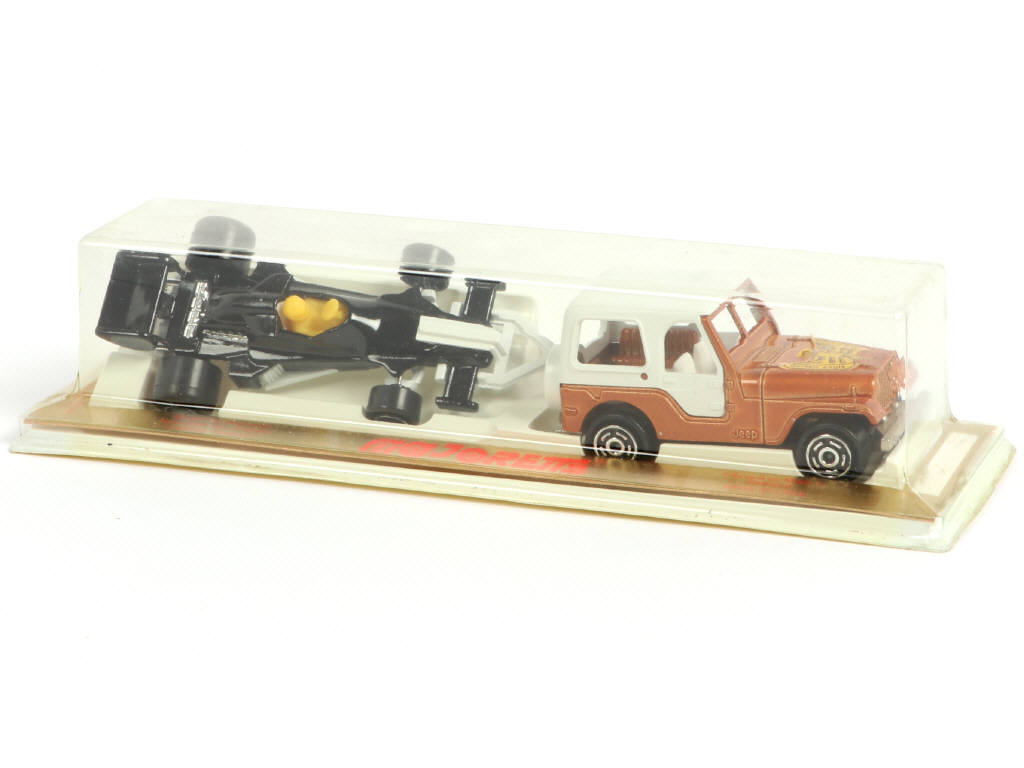 Lot 221 - MAJORETTE (FRANCE) (1)