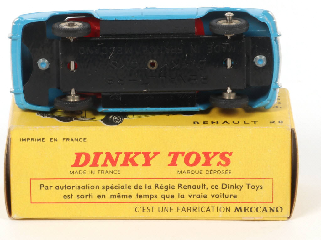 Lot 339 - DINKY TOYS (FRANCE) (1)