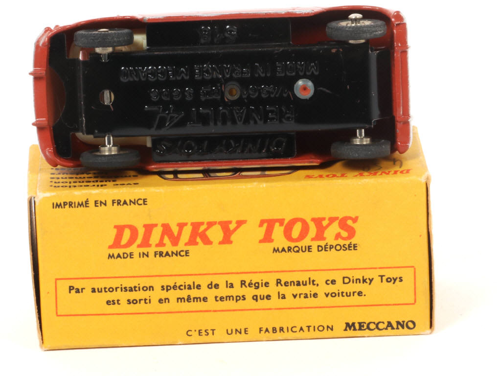 Lot 338 - DINKY TOYS (FRANCE) (1)