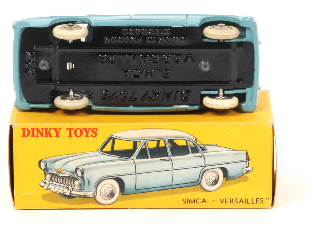 Lot 333 - DINKY TOYS (FRANCE) (1)