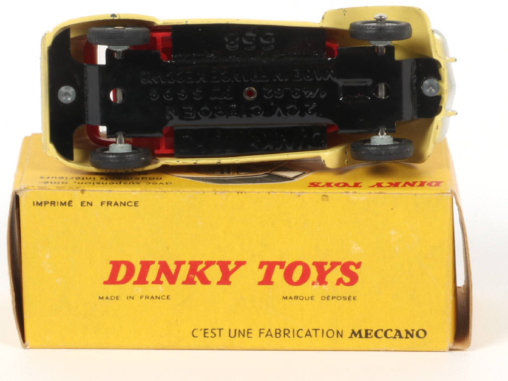Lot 342 - DINKY TOYS (FRANCE) (1)