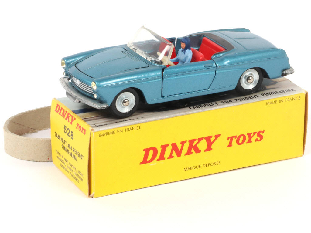 Lot 340 - DINKY TOYS (FRANCE) (1)
