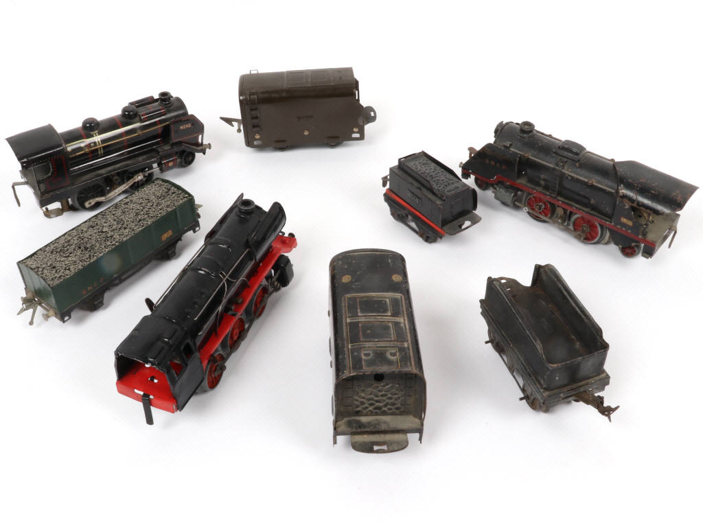 Lot 35 - DIVERS 'Ecartement O' (8)