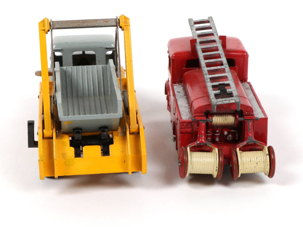 Lot 351 - DINKY TOYS (FRANCE) (2)