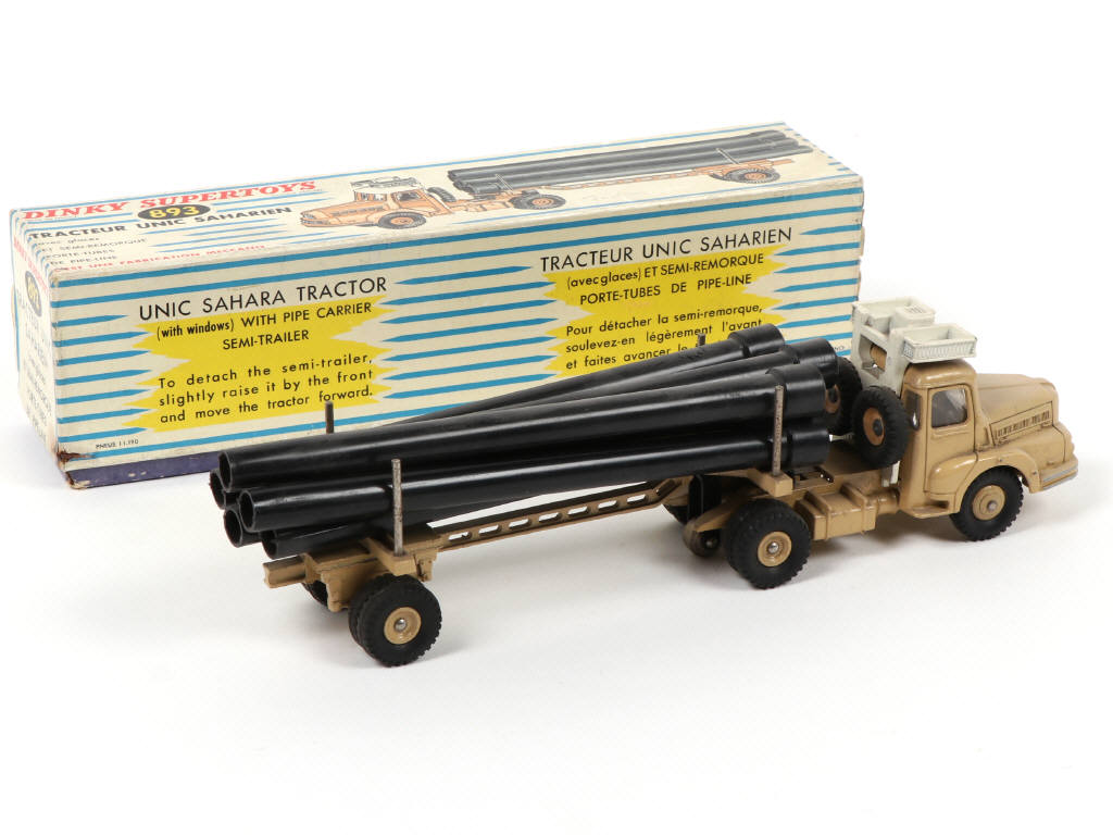 Lot 347 - DINKY TOYS (FRANCE) (1)