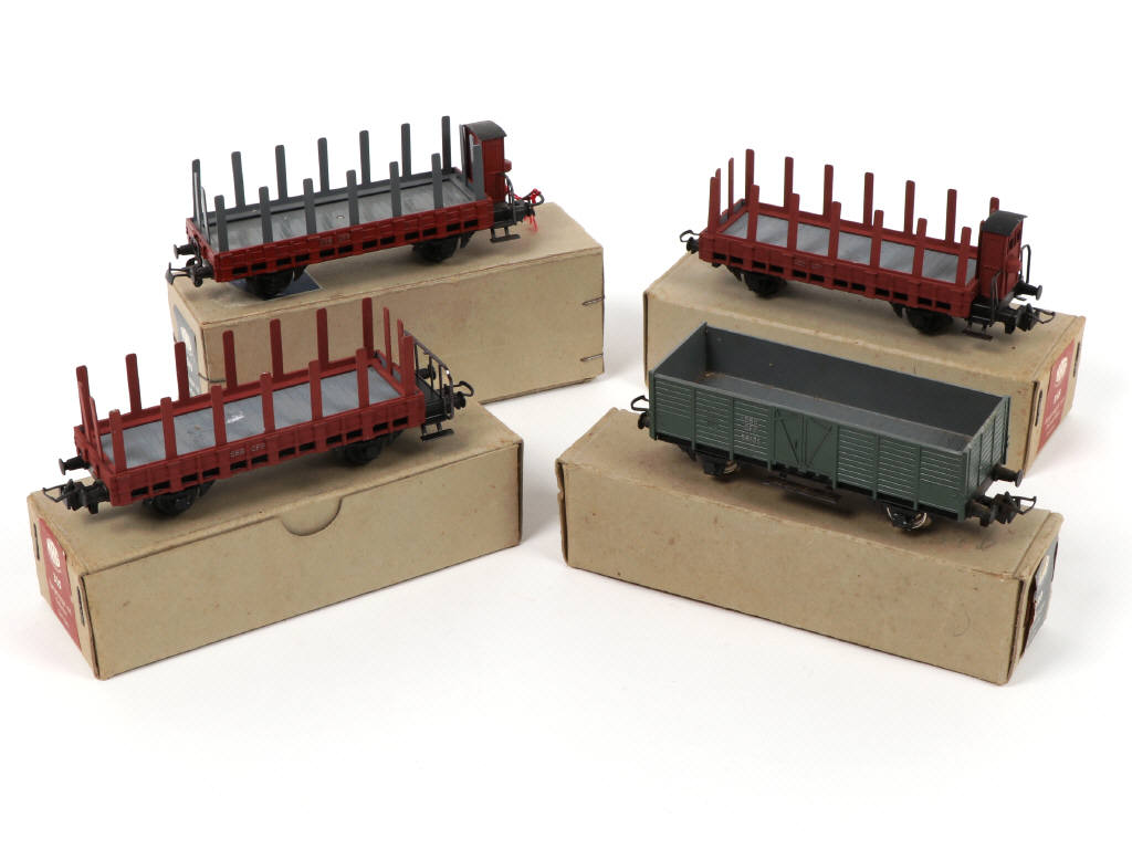 Lot 17 - HAG (SUISSE) (4)