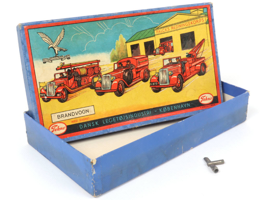 Lot 112 - TEKNO (DANEMARK) (2)