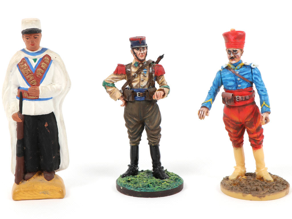 Lot 30 - DIVERS (18)