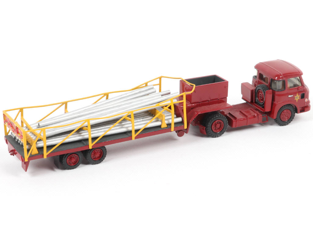 Lot 243 - MINITRUCKS (FRANCE) (2)