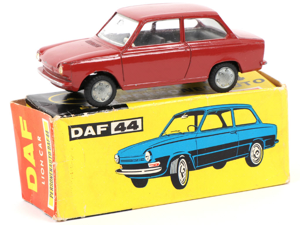 Lot 119 - LION-CAR (PAYS-BAS) (1)