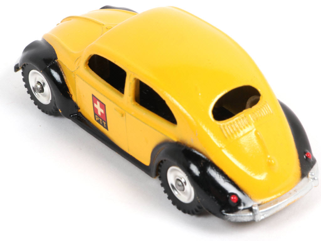 Lot 105 - DINKY TOYS (GB) (1)