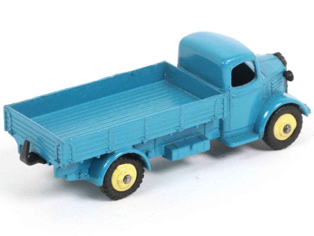 Lot 107 - DINKY TOYS (GB) (1)