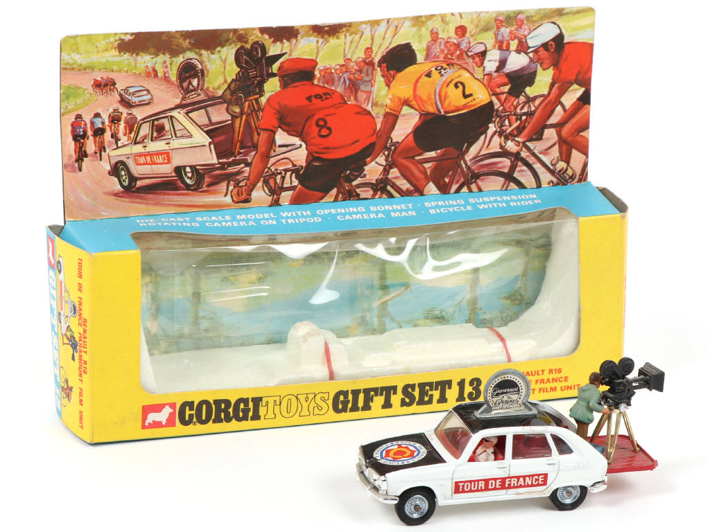 Lot 40 - CORGI TOYS (GB) (1)
