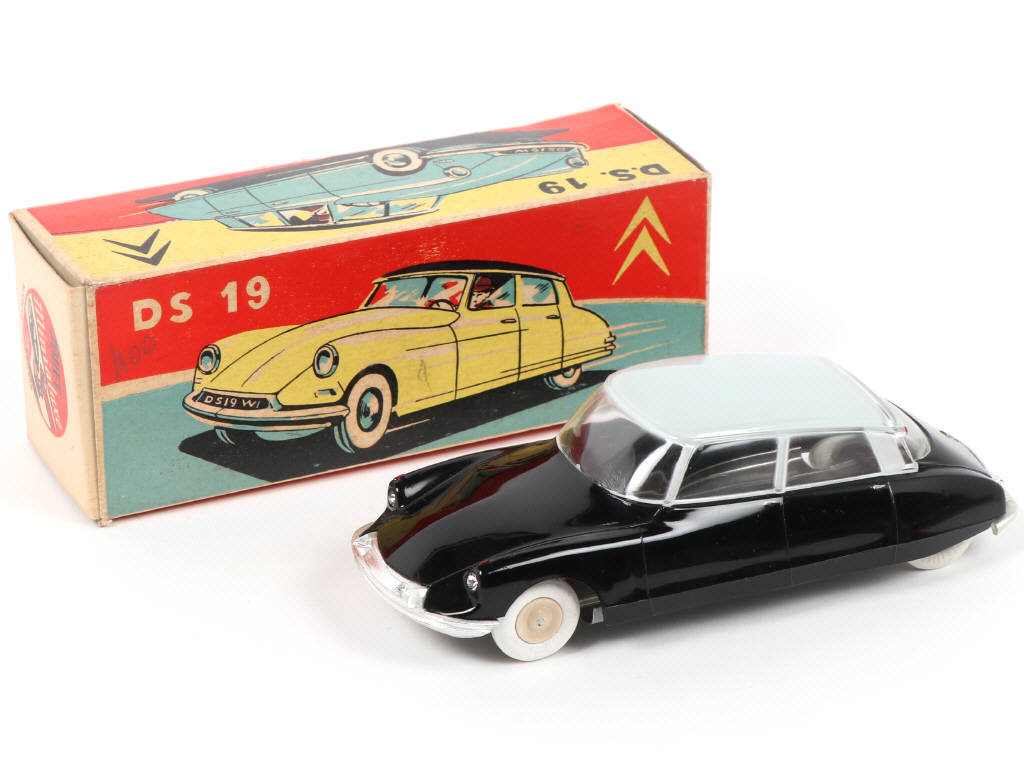 Lot 70 - MINIALUXE (FRANCE) (1)