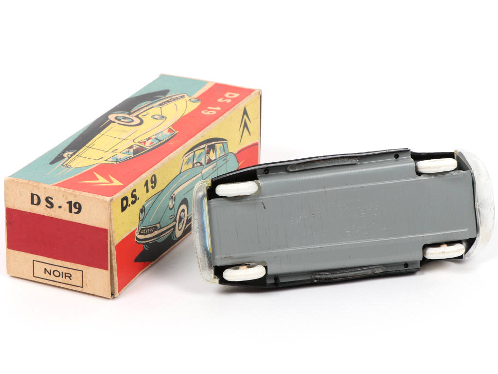 Lot 70 - MINIALUXE (FRANCE) (1)