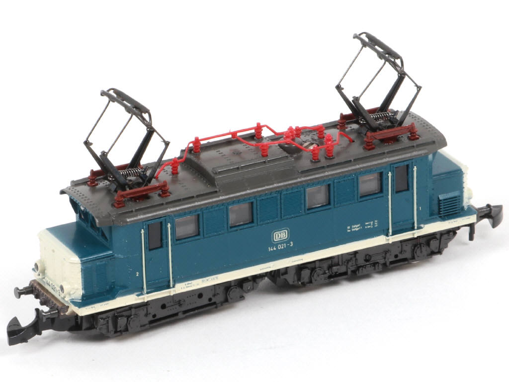 Lot 58 - MÄRKLIN 'Z' (ALLEMAGNE) (2)