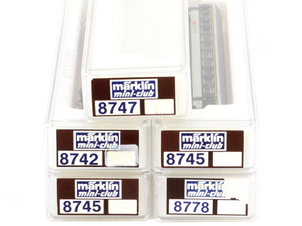 Lot 73 - MÄRKLIN 'Z' (ALLEMAGNE) (5)