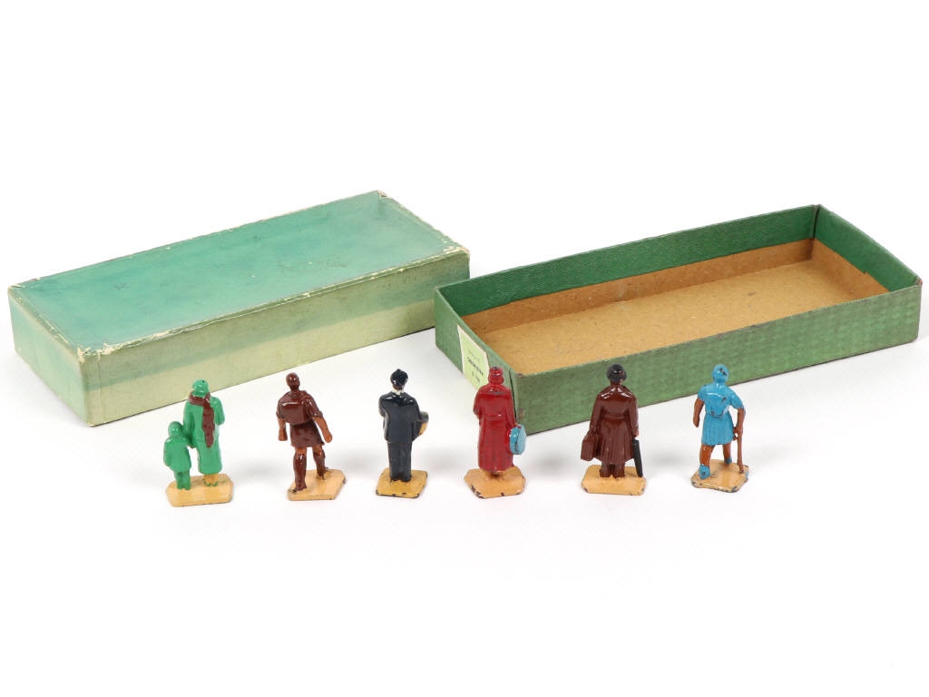 Lot 14 - DINKY TOYS (GB) (1)