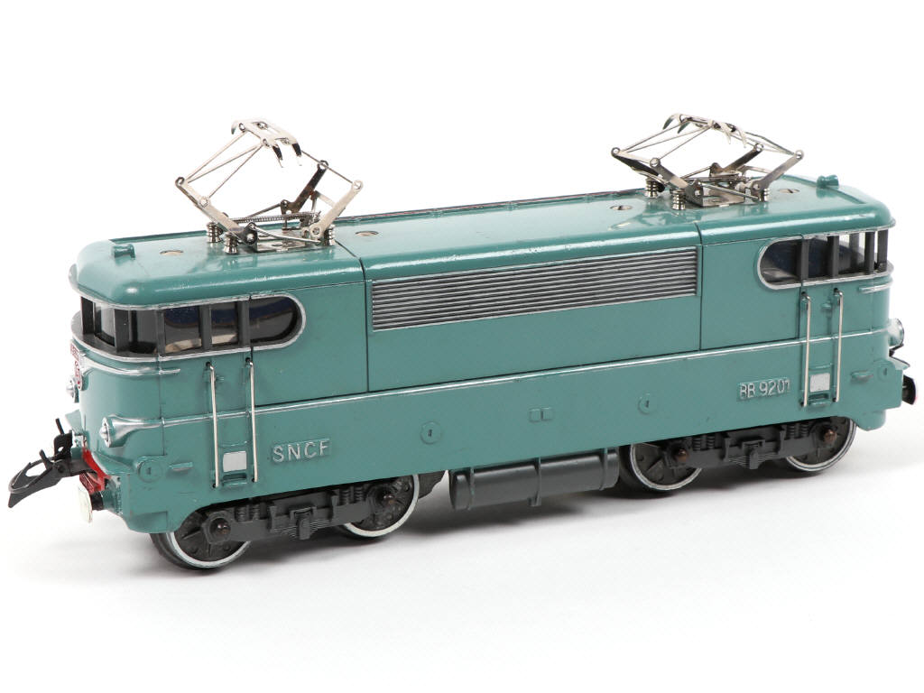 Lot 84 - HORNBY 'O' (FRANCE) (1)