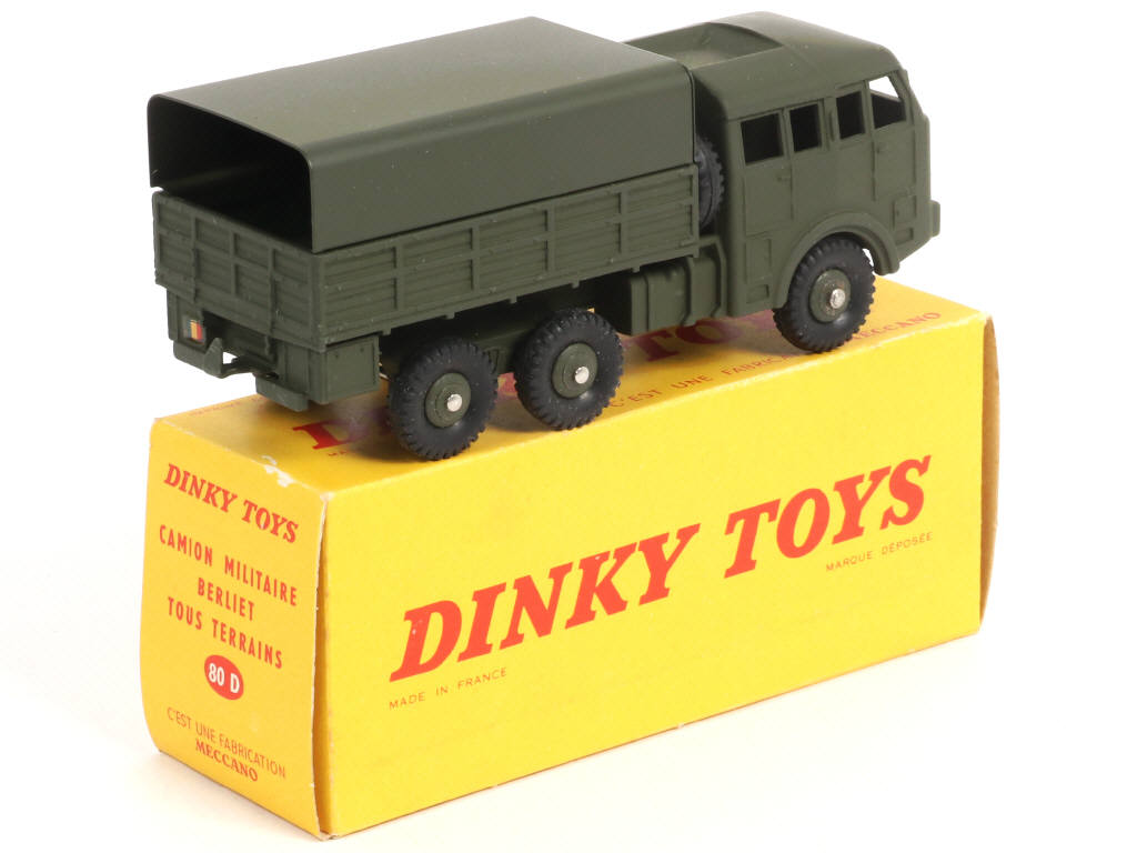 Lot 407 - DINKY TOYS (FRANCE) (1)