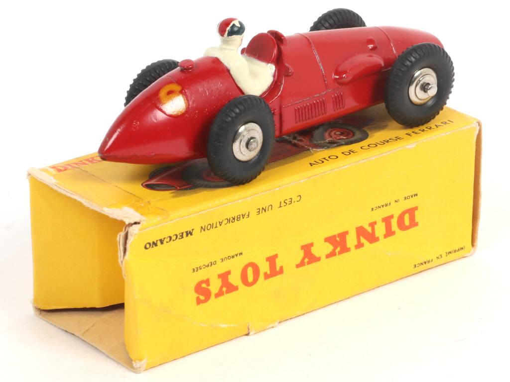 Lot 392 - DINKY TOYS (FRANCE) (1)