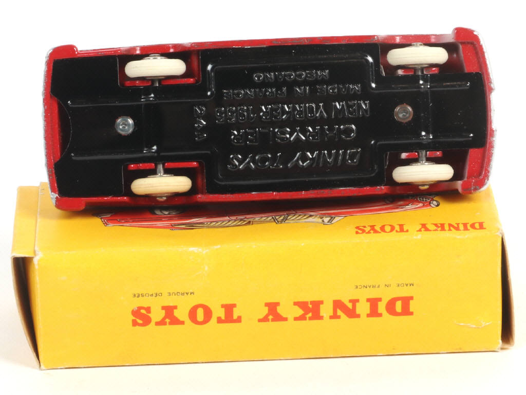 Lot 393 - DINKY TOYS (FRANCE) (1)