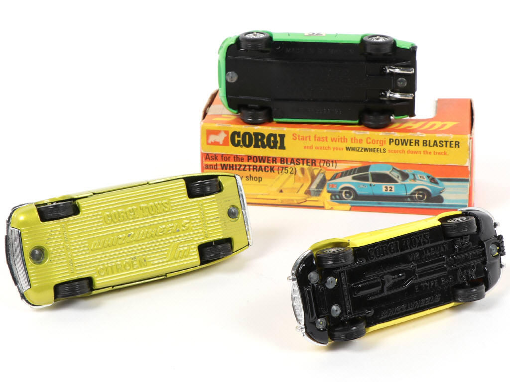 Lot 268 - CORGI TOYS (GB) (3)