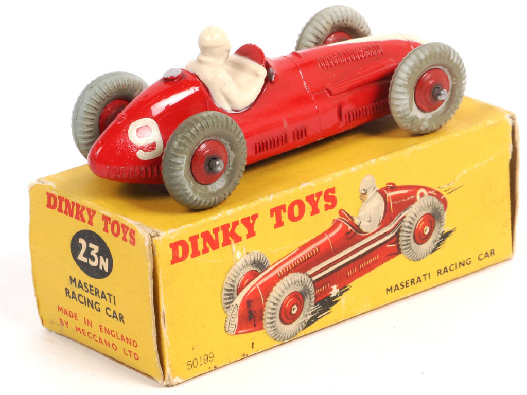 Lot 363 - DINKY TOYS (GB) (1)