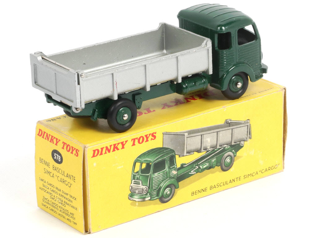 Lot 406 - DINKY TOYS (FRANCE) (1)