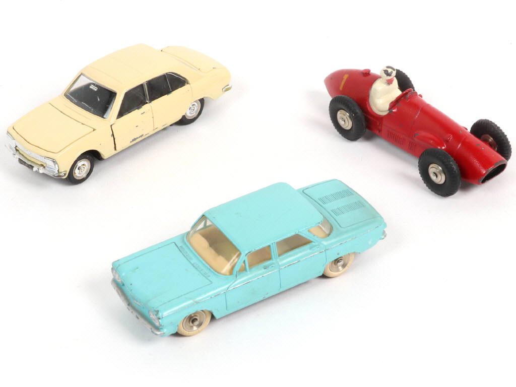 Lot 419 - DINKY TOYS (FRANCE) (3)