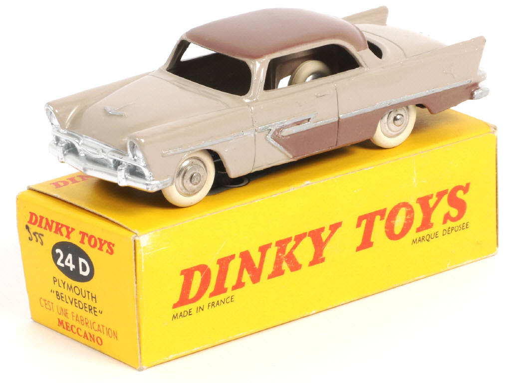 Lot 357 - DINKY TOYS (FRANCE) (1)