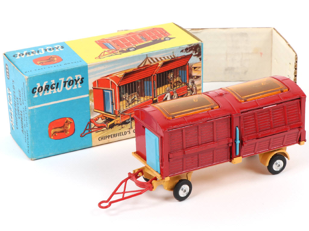 Lot 145 - CORGI TOYS (GB) (1)