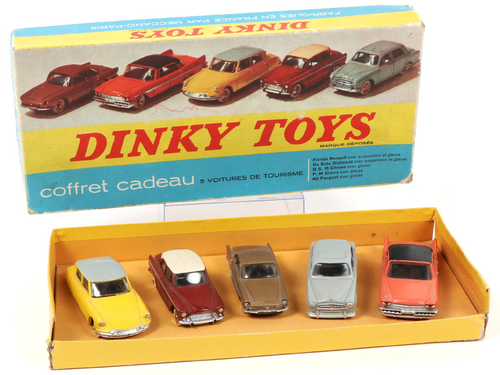 Lot 297 - DINKY TOYS (FRANCE) (1)