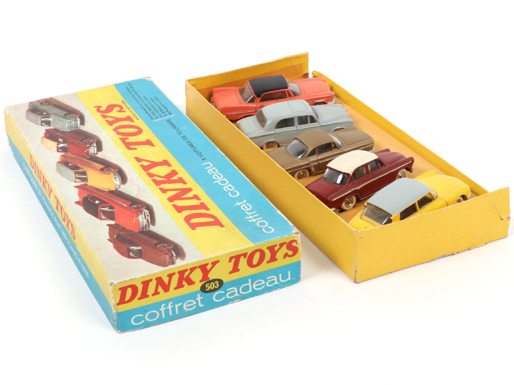 Lot 297 - DINKY TOYS (FRANCE) (1)