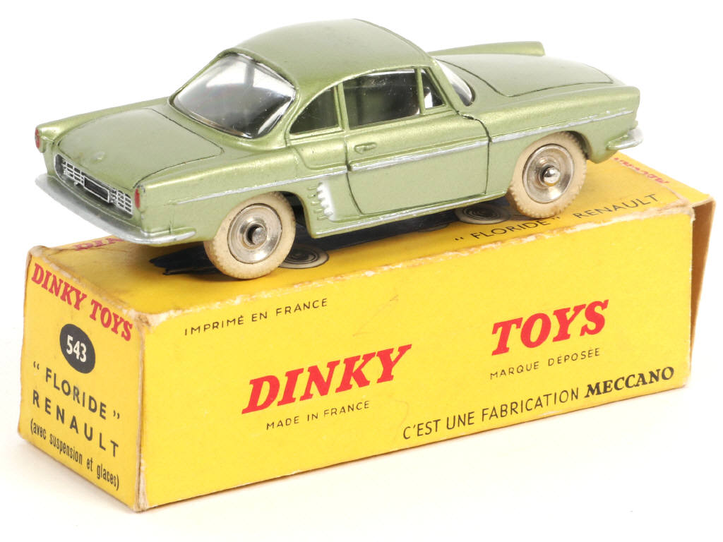 Lot 394 - DINKY TOYS (FRANCE) (1)