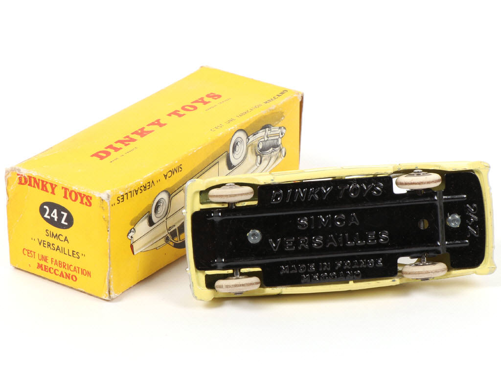 Lot 383 - DINKY TOYS (FRANCE) (1)