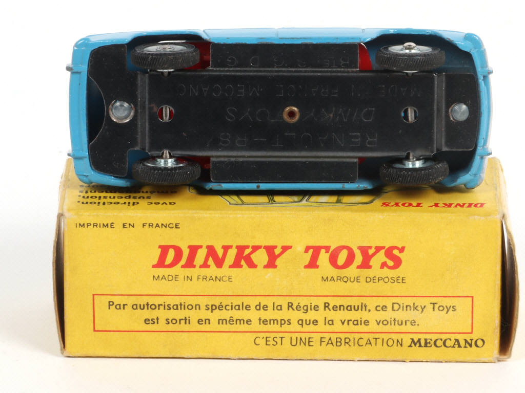 Lot 401 - DINKY TOYS (FRANCE) (1)
