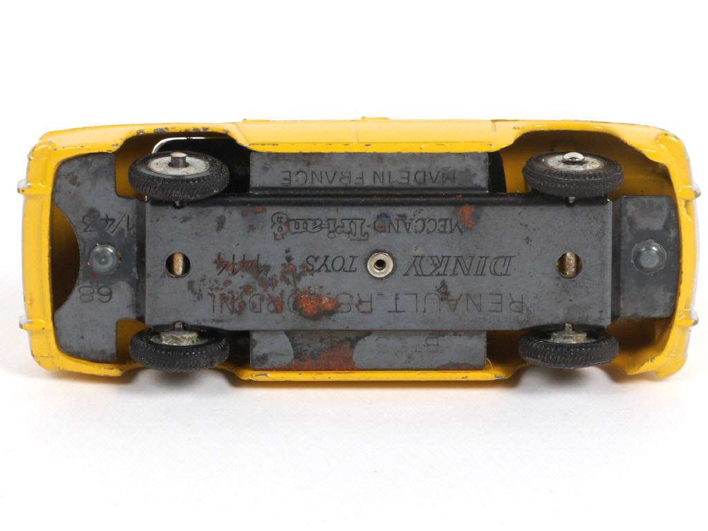 Lot 328 - DINKY TOYS (FRANCE) (1)