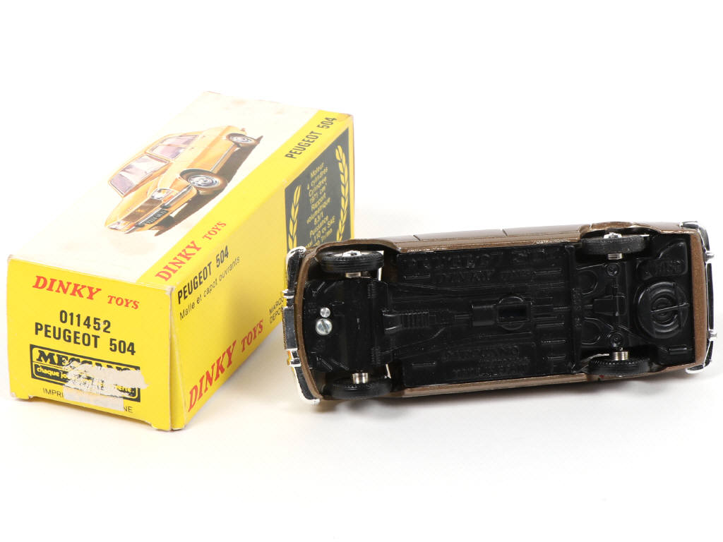 Lot 475 - DINKY TOYS (FRANCE) (1)