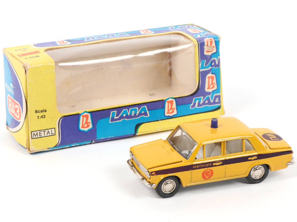 Lot 68 - NOVOEXPORT (URSS) (1)