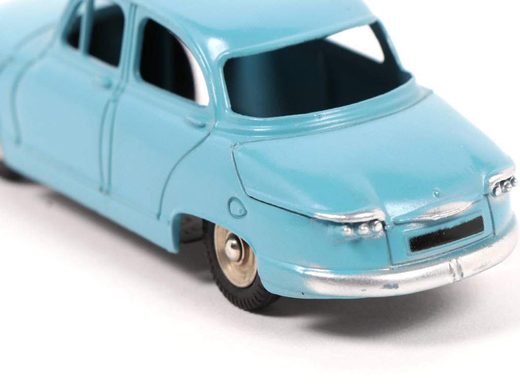 Lot 294 - DINKY TOYS (FRANCE) Série JUNIOR (1)